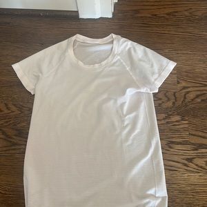 White Lululemon swiftly tech short sleeve